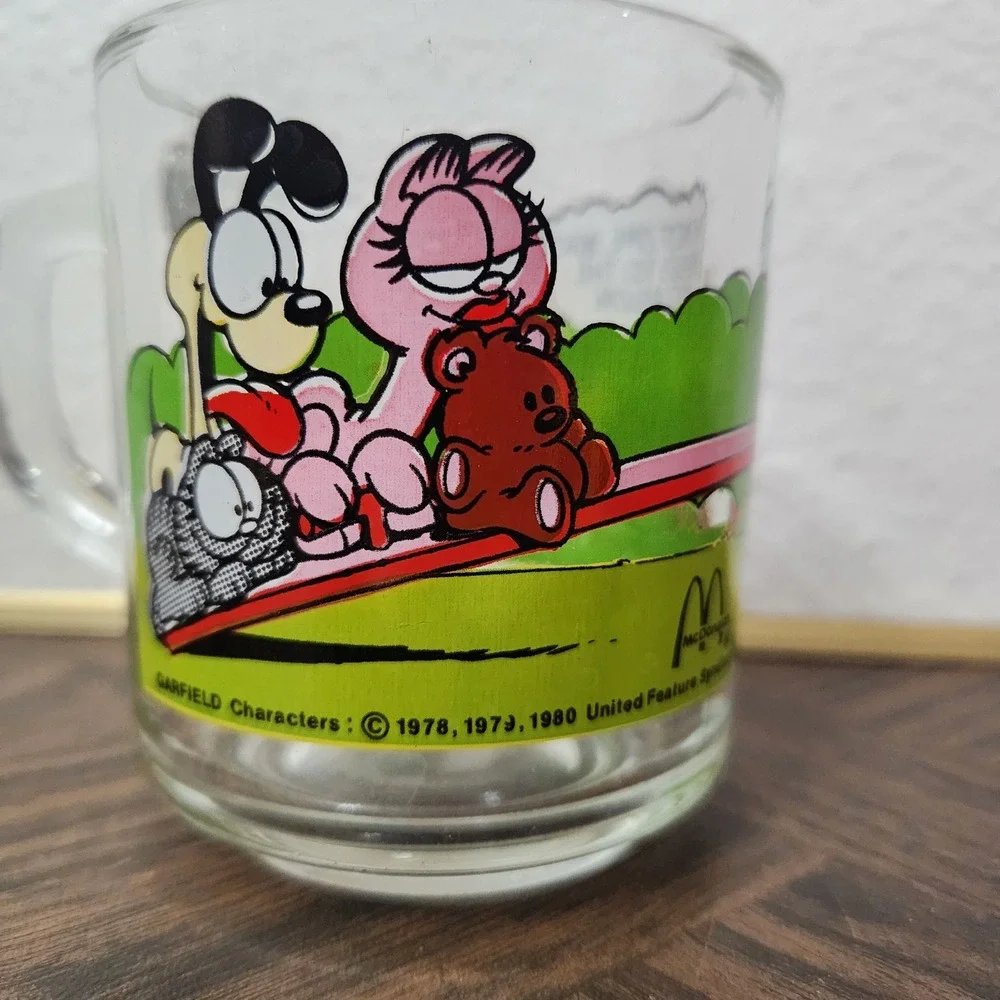 Vintage 1980's Garfield‎ Clear Glass Coffee Mug Funny